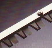 little_wonder_blade.jpg (10524 bytes)